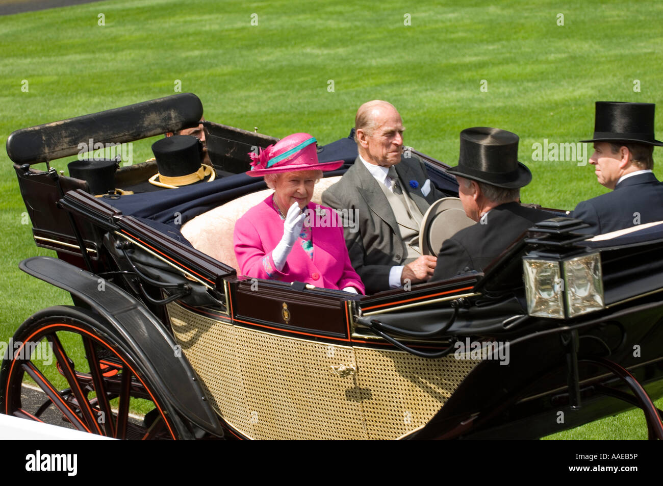 Royal family ascot hi-res stock photography and images - Alamy