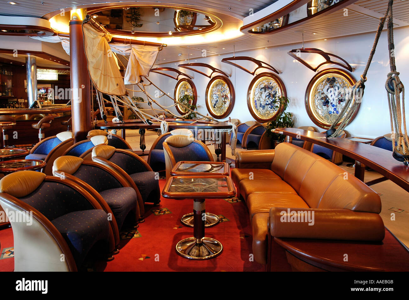 Interior of Royal Caribbean`s `Navigator of the Sea` Cruise Ship. Editorial  Stock Image - Image of modern, holiday: 186379934
