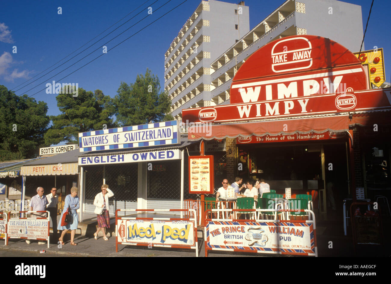 1980s tourism Spain Magaluf Majorca English owned bars restaurants Take Away Wimpy fast food Magaluf. HOMER SYKES Stock Photo