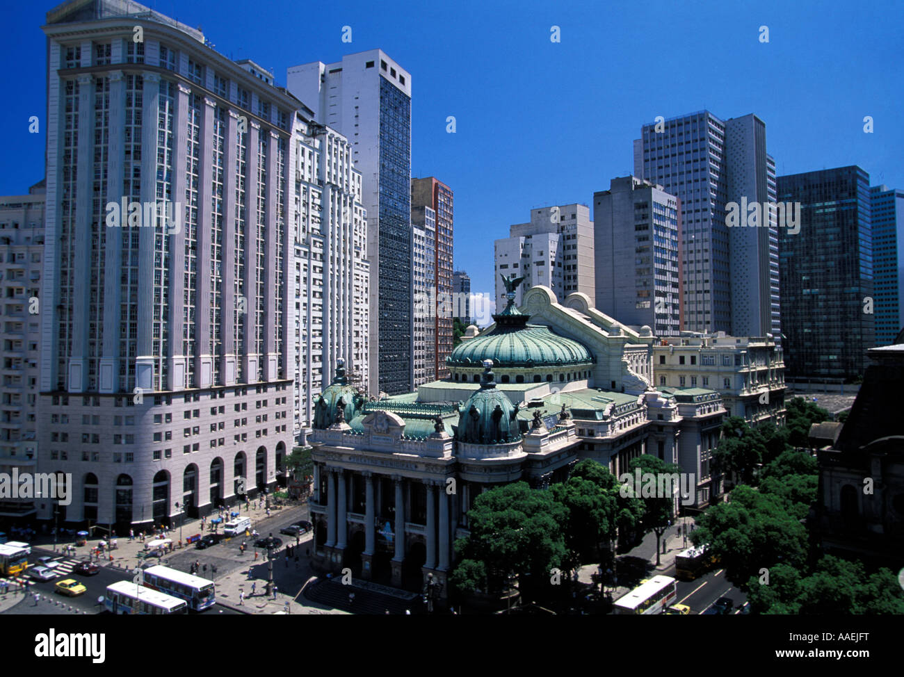 Old and new buildings rio de janeiro hi-res stock photography and ...