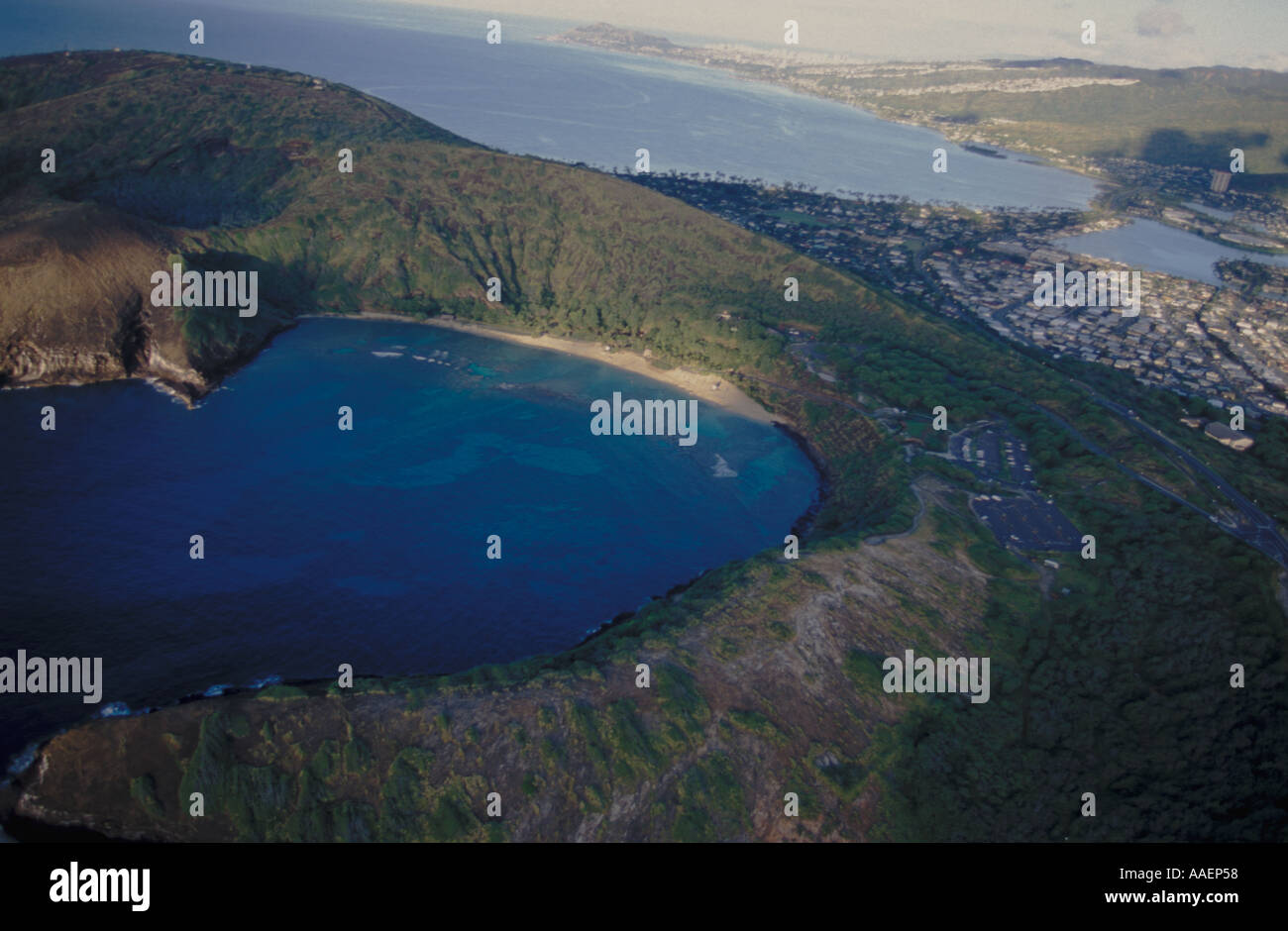 Aerial view hanauma bay oahu hi-res stock photography and images - Alamy