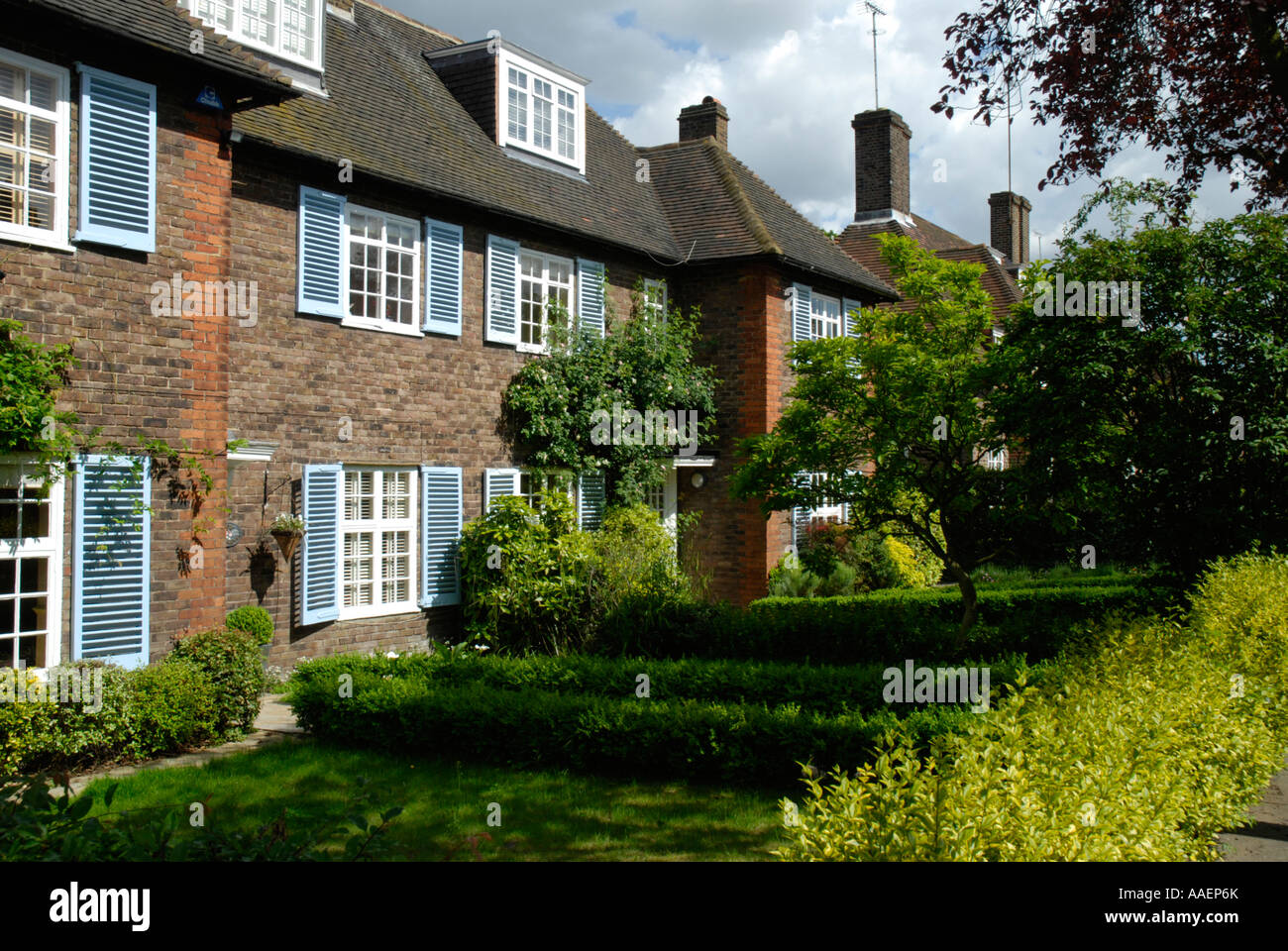 Houses in Hampstead Garden Suburb London England Stock Photo Alamy