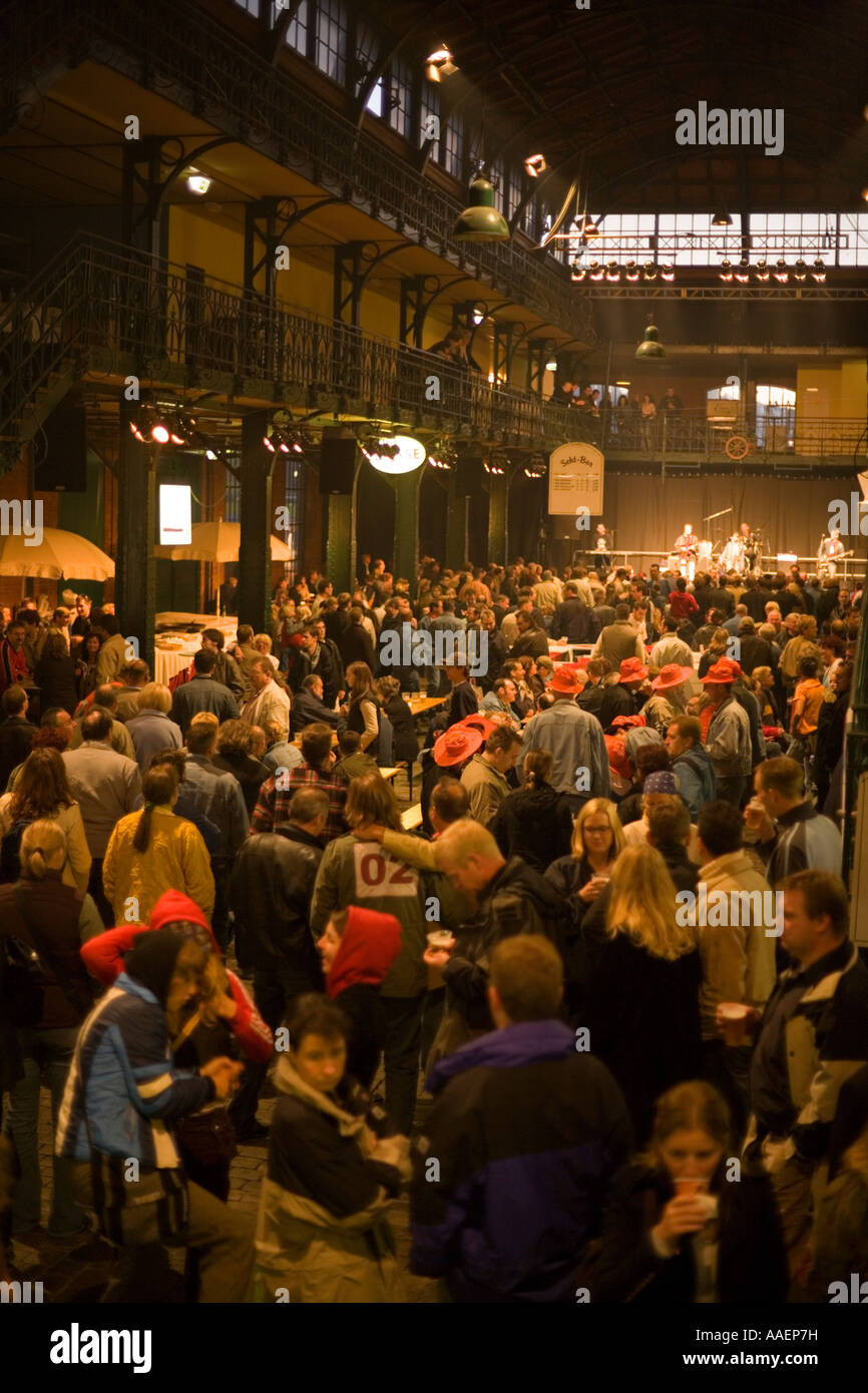 Concert in the market hall at 5 o clock in the morning at Fischmarkt Sankt Pauli Hamburg Germany Stock Photo