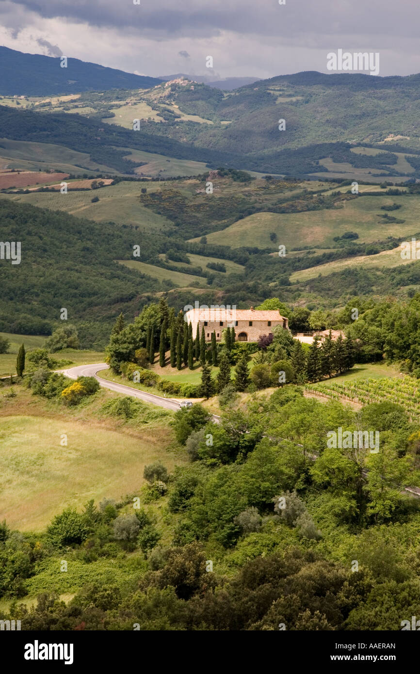 Italian hill farm residence Tuscany Italy, Europe, EU Stock Photo - Alamy