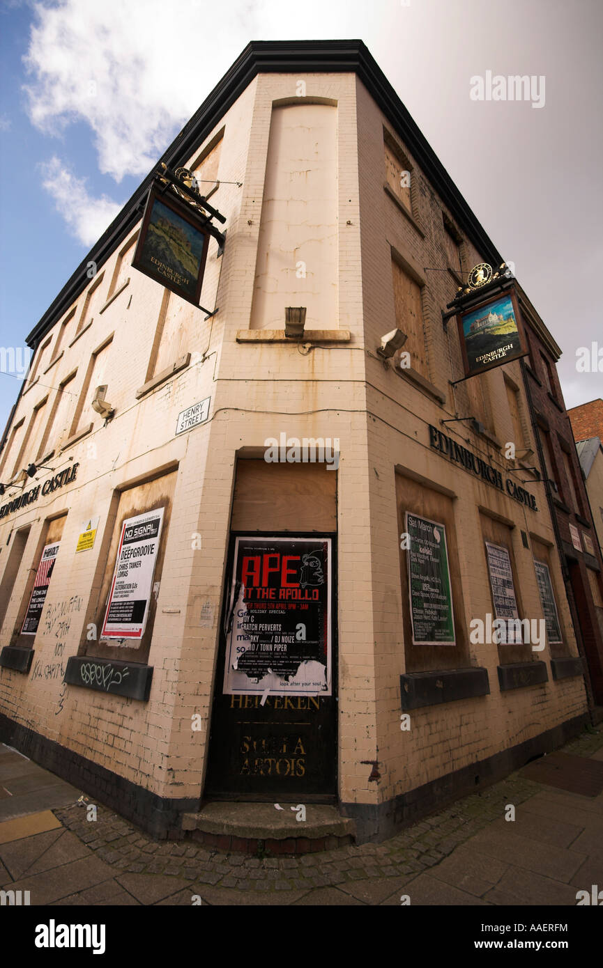 Derelict pub manchester hires stock photography and images Alamy