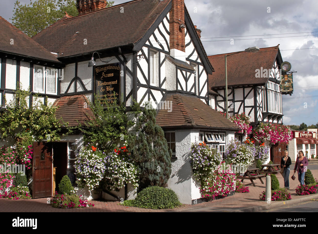 Kingswood Arms Pub Restaurant and Bar exterior with hanging flowers Stock Photo 7210379 Alamy