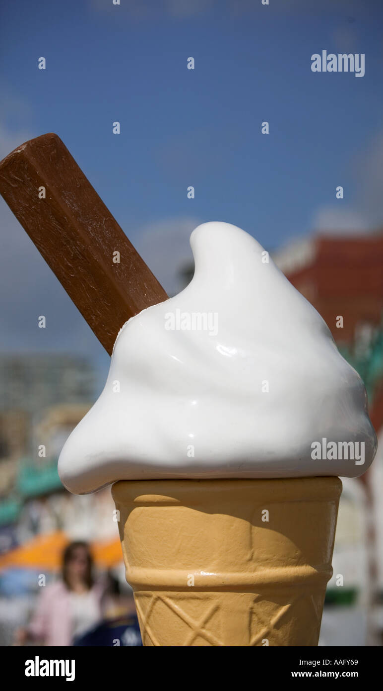 Plastic giant ice cream cone hires stock photography and images Alamy