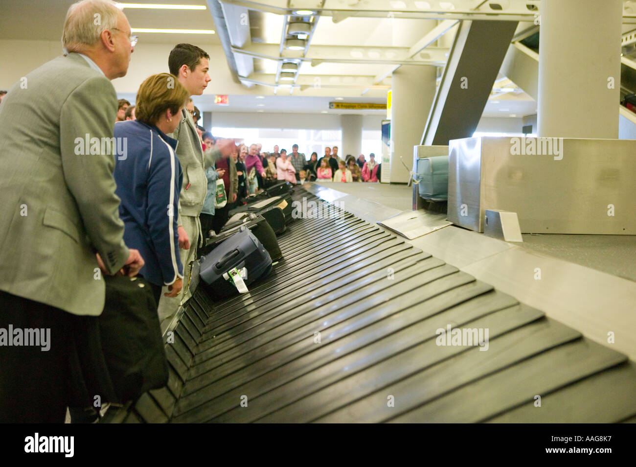 Baggage Reclaim Carousel High Resolution Stock Photography and Images