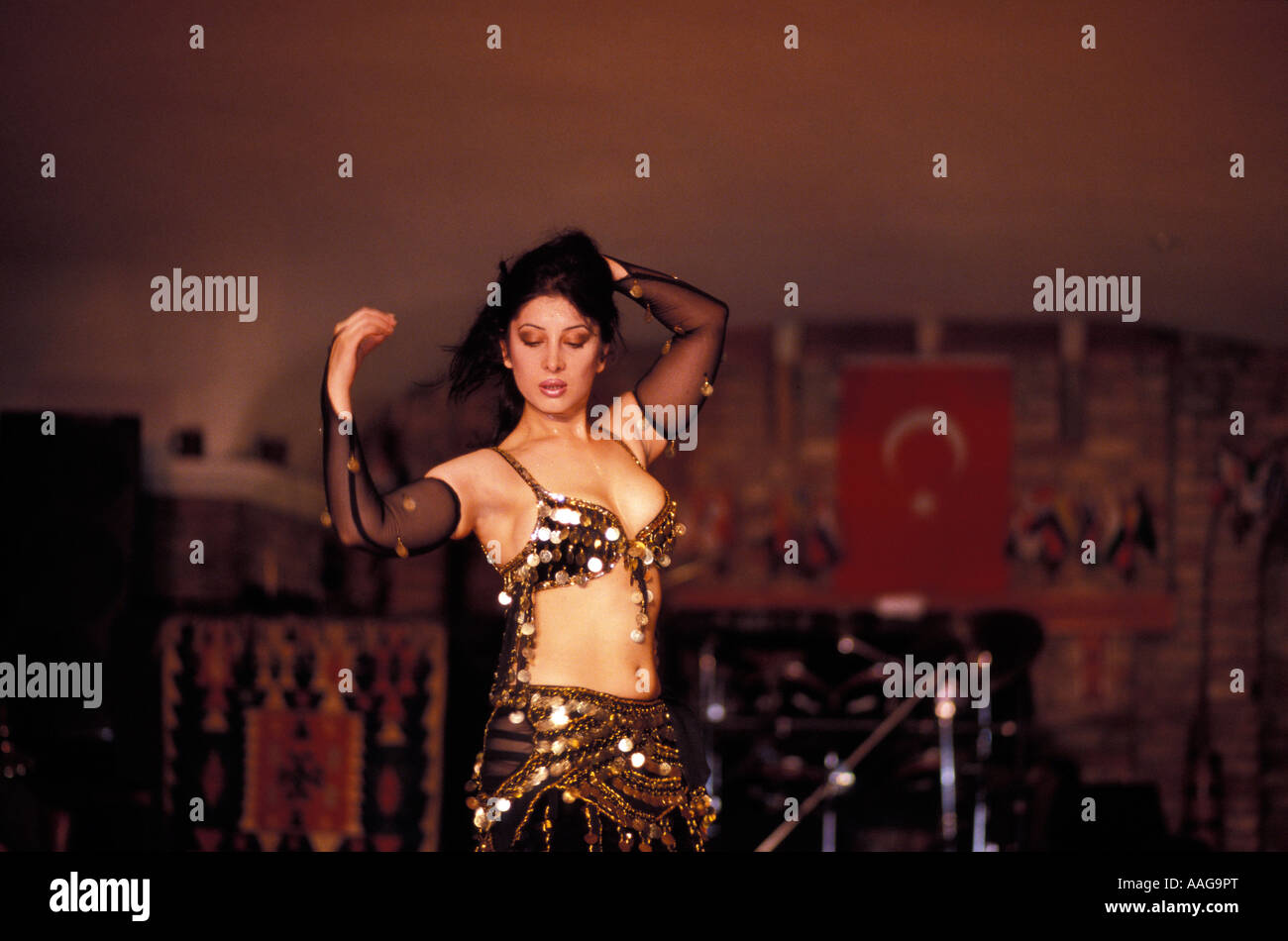 Woman Showing Belly Dance Istanbul Istanbul Turkey Stock Photo Alamy