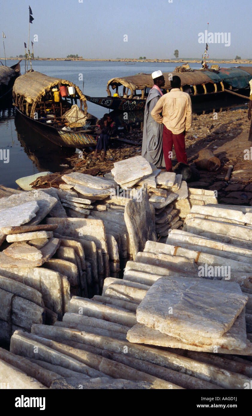 Salt trade - Mopti, MALI Stock Photo