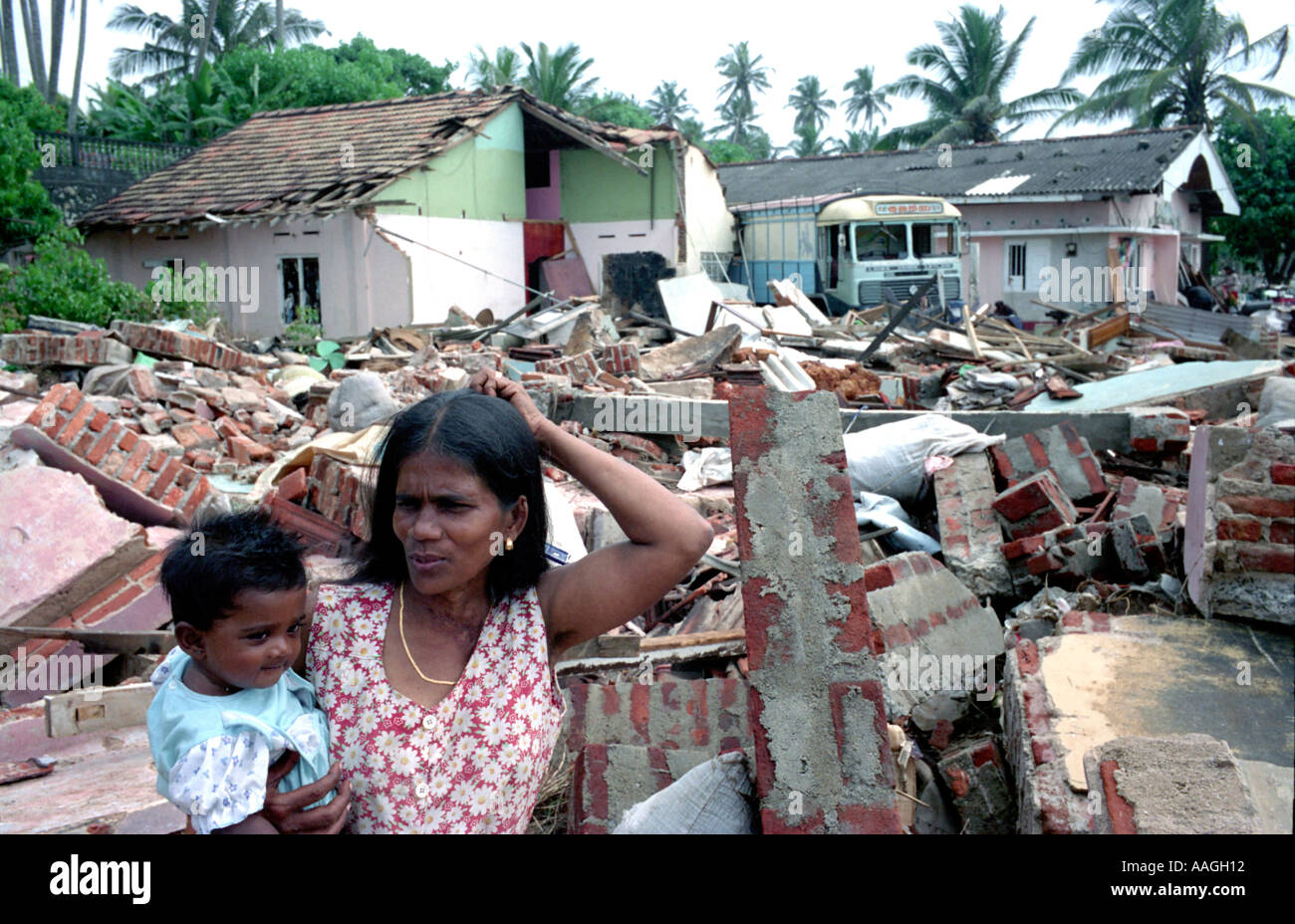 Tsunami live video sri lanka