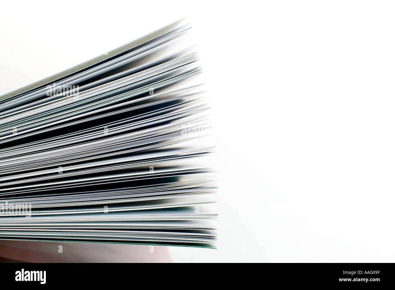 Book pages hi-res stock photography and images - Alamy