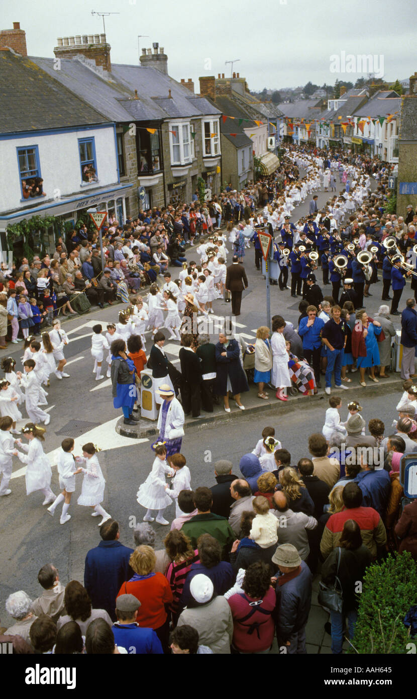 Helston Cornwall, the Children's  Dance at the Helston Furry Dance Flora Dance Day, Takes place annually on May 8th. 1989 1980s UK England HOMER SYKES Stock Photo