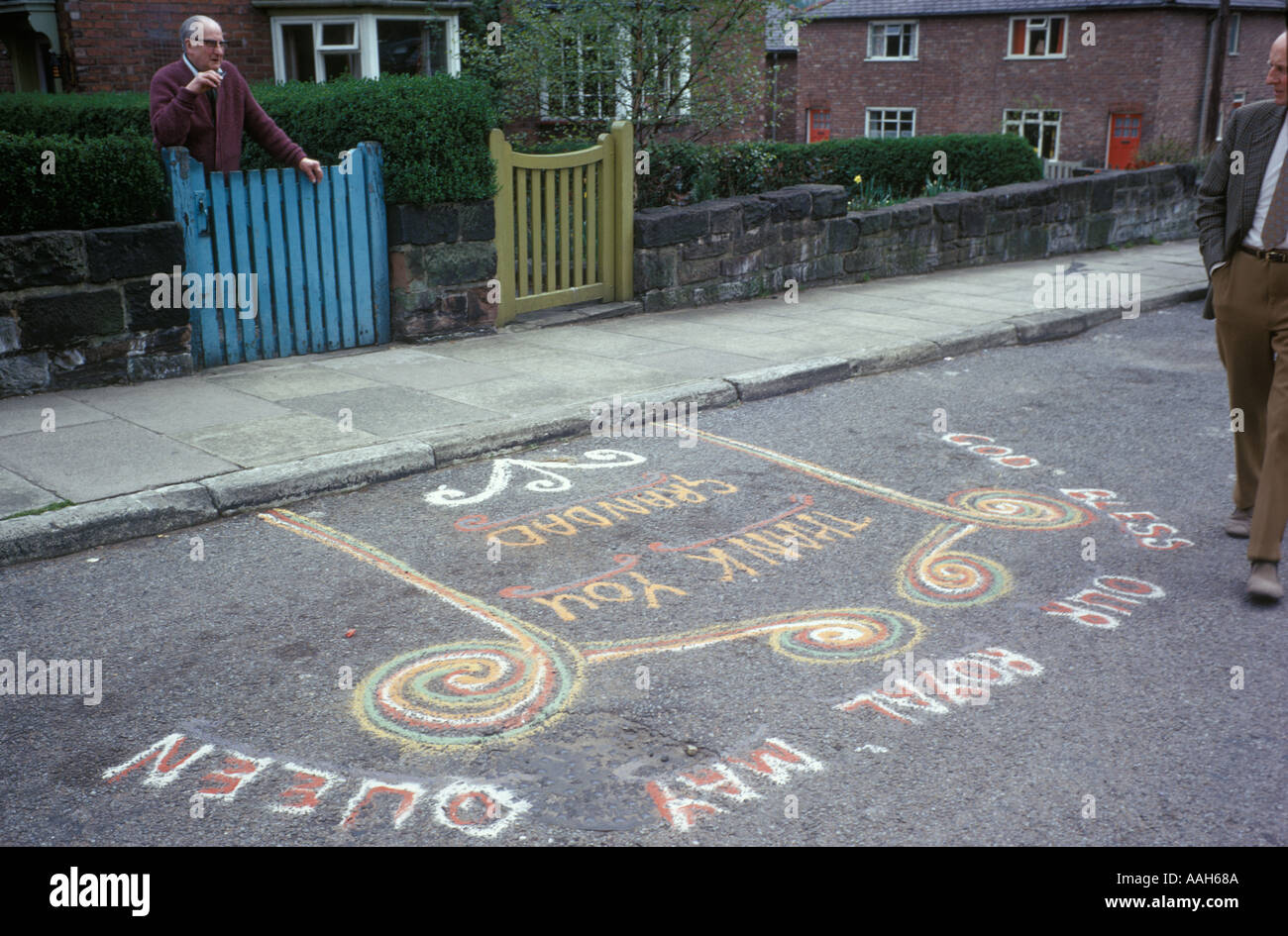 Royal May Queen Celebrations Sand Painting local tradition Knutsford Cheshire.UKCheshire England. 'God Bless our Royal May Queen' UK 1970s Grandfather Stock Photo