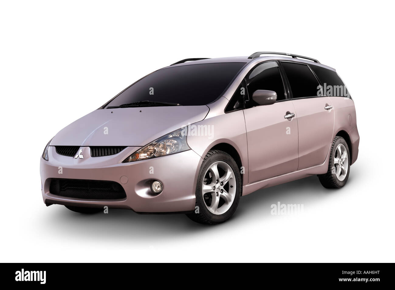 Mitsubishi minivan sales