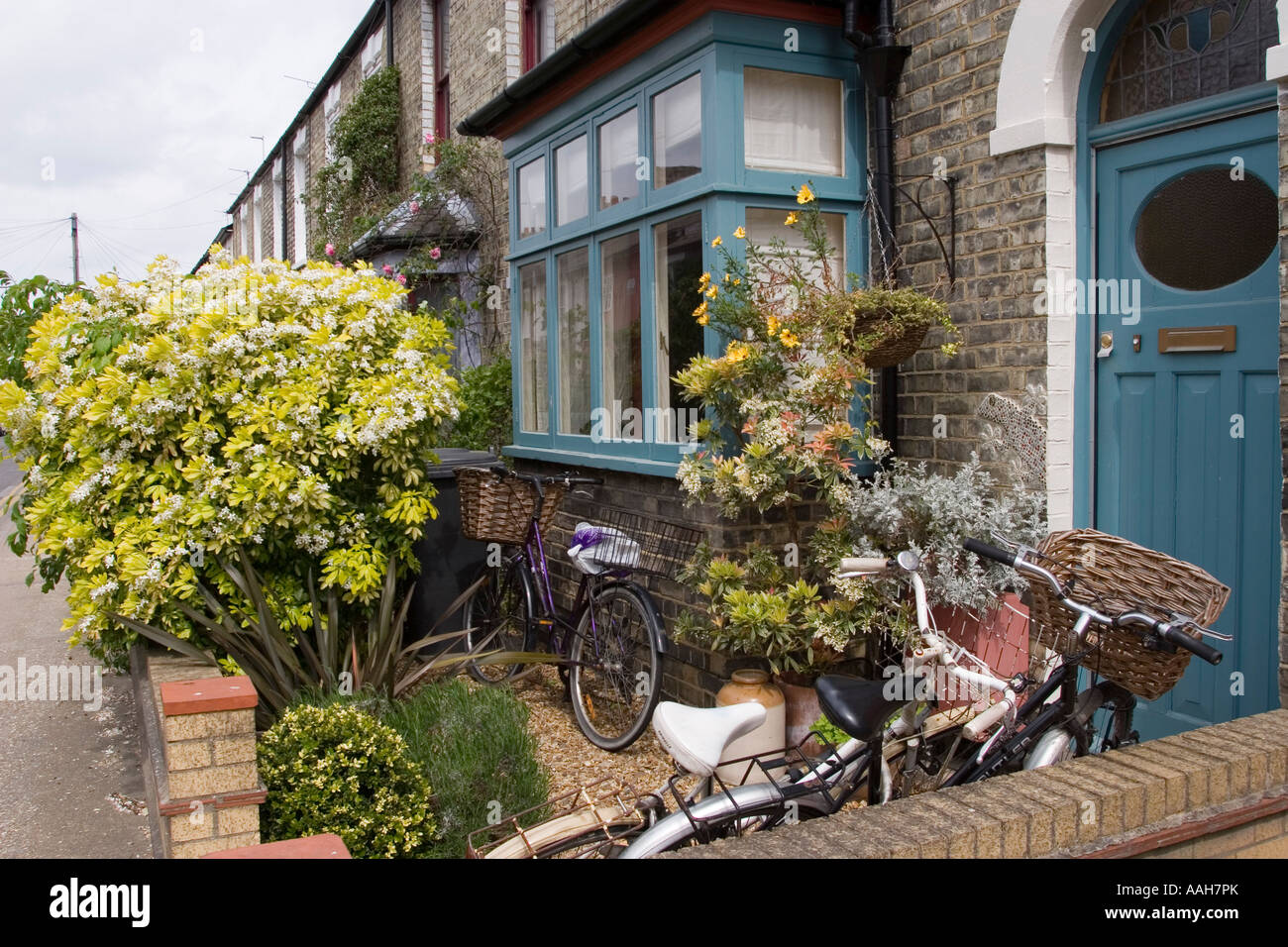 Cambridge bikes and house, gwydir street Cambridge England Stock Photo