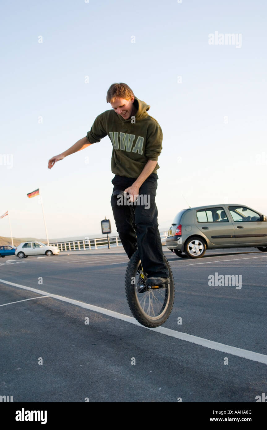 Unicycle hires stock photography and images Alamy