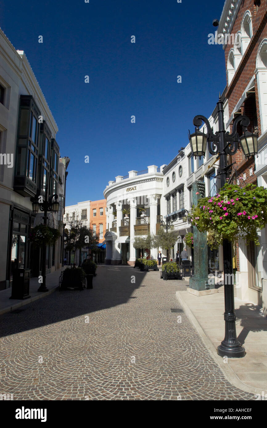 Versace Store Rodeo Drive Beverly High Resolution Stock Photography And Images Alamy Versace Store Rodeo Drive Beverly High Resolution Stock Photography And Images Alamy