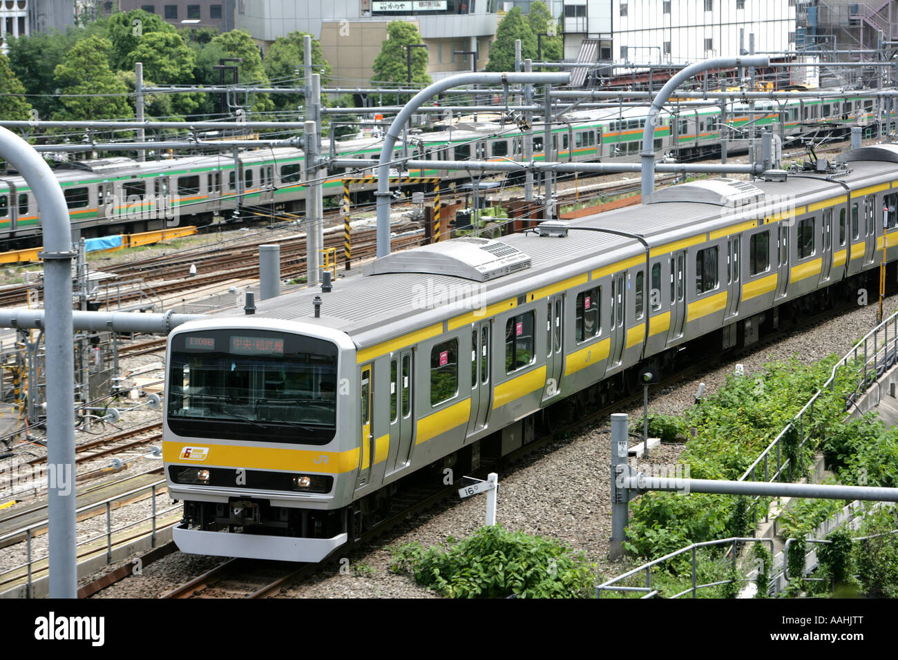 JPN, Japan, Tokyo: Tokyo Metro, JR-Line, trains on tracks Stock Photo