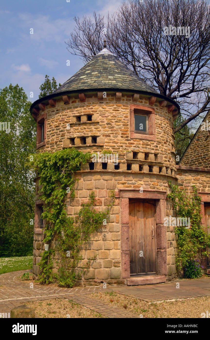 Marsh Hall Farm Chapel en le Frith dove cote Peak district UK Europe