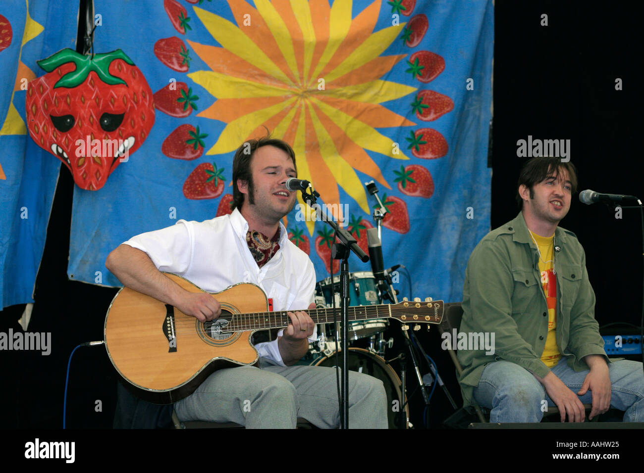 Strawberry Fair performers, Cambridge. 2005 Stock Photo Alamy