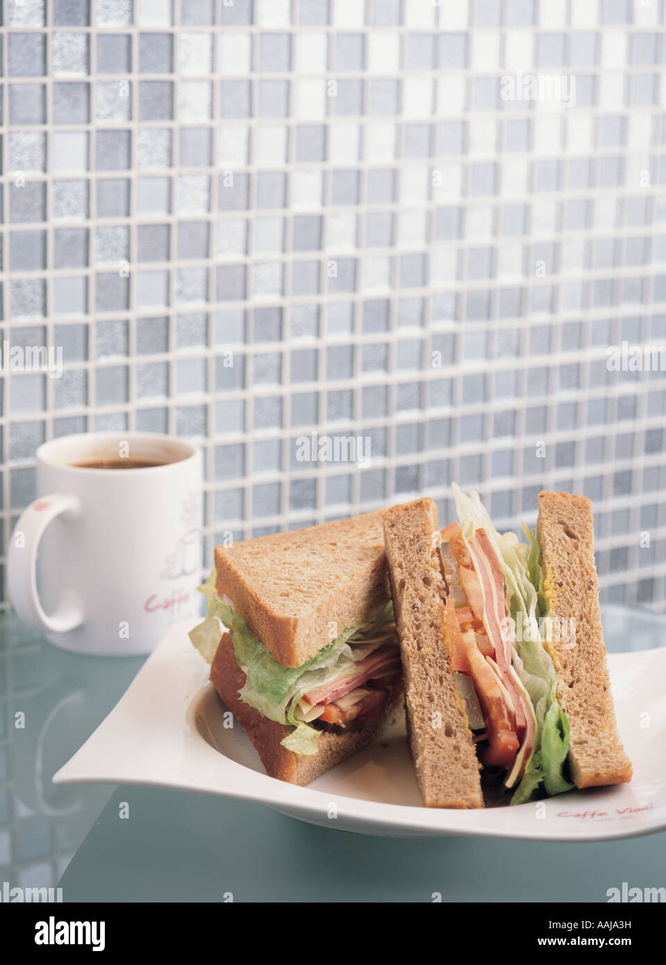 Cafe table separation hi-res stock photography and images - Alamy