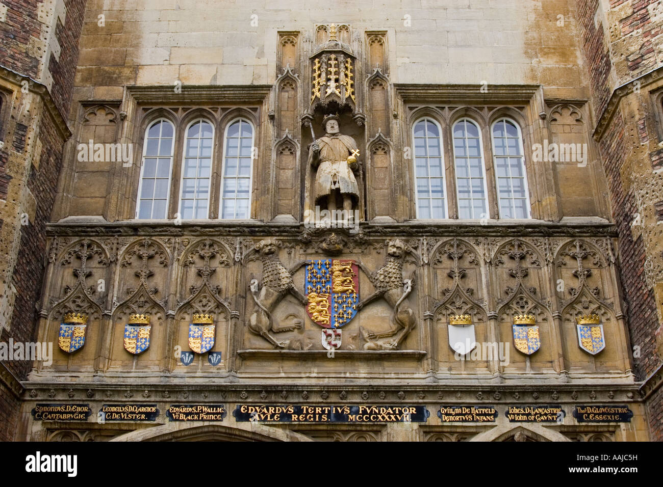 Entrance to Trinity College with King Henry VIII statue Cambridge University  England Stock Photo