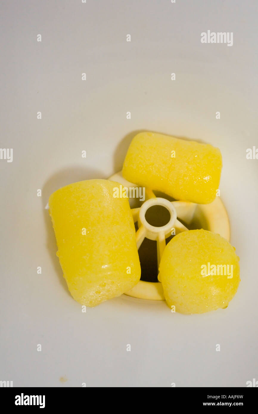 Aggregate more than 133 urinal cake images best in.eteachers