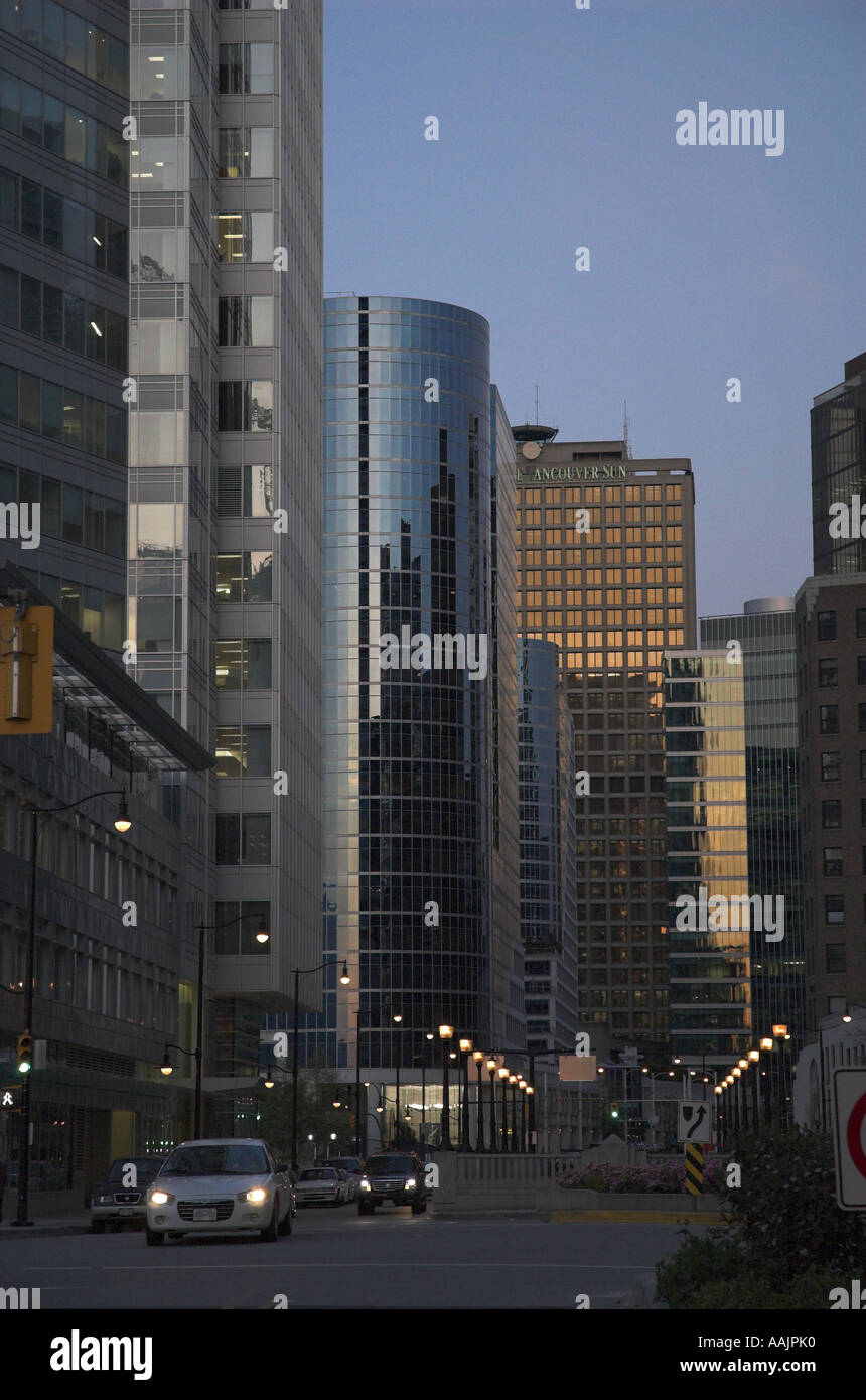 Tall british buildings hi-res stock photography and images - Alamy
