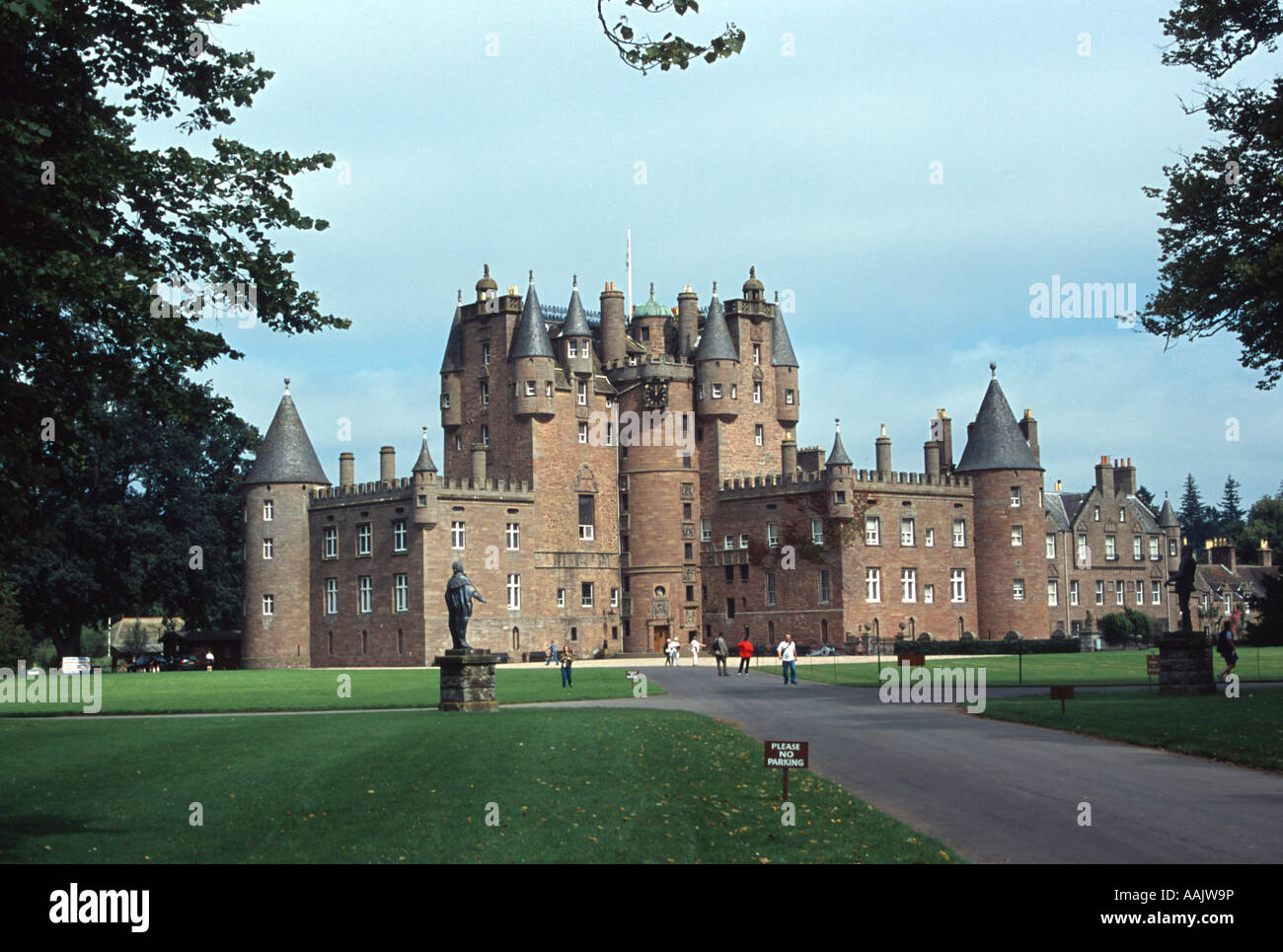 glamis castle angus scotland uk gb Stock Photo - Alamy