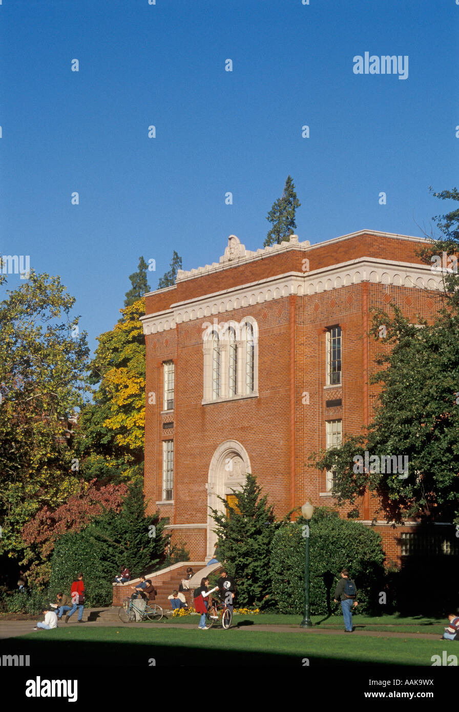 Chapman Hall at the University of Oregon Eugene Oregon Stock Photo