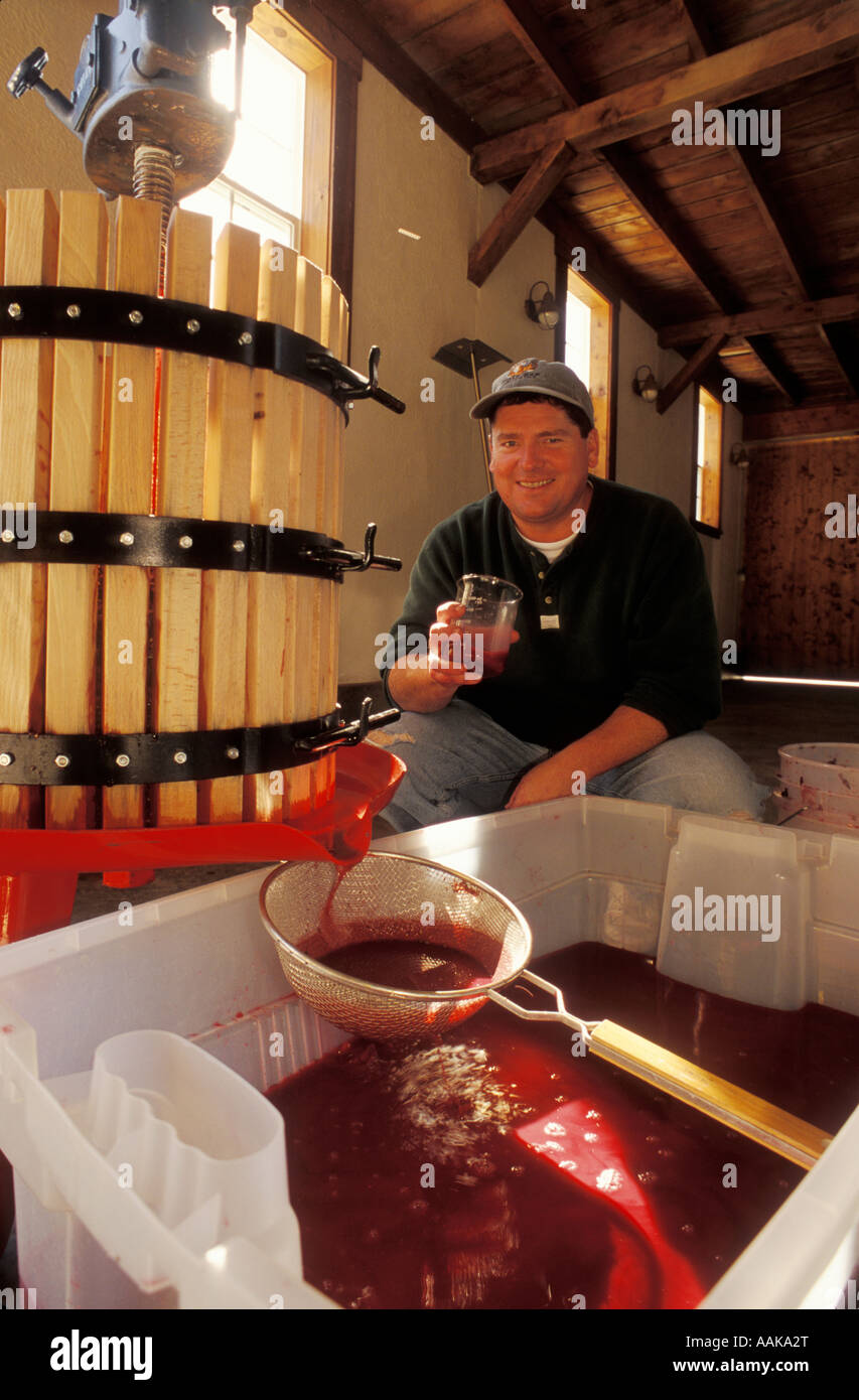Walla Walla Washington winemaker with  Rose wine Stock Photo