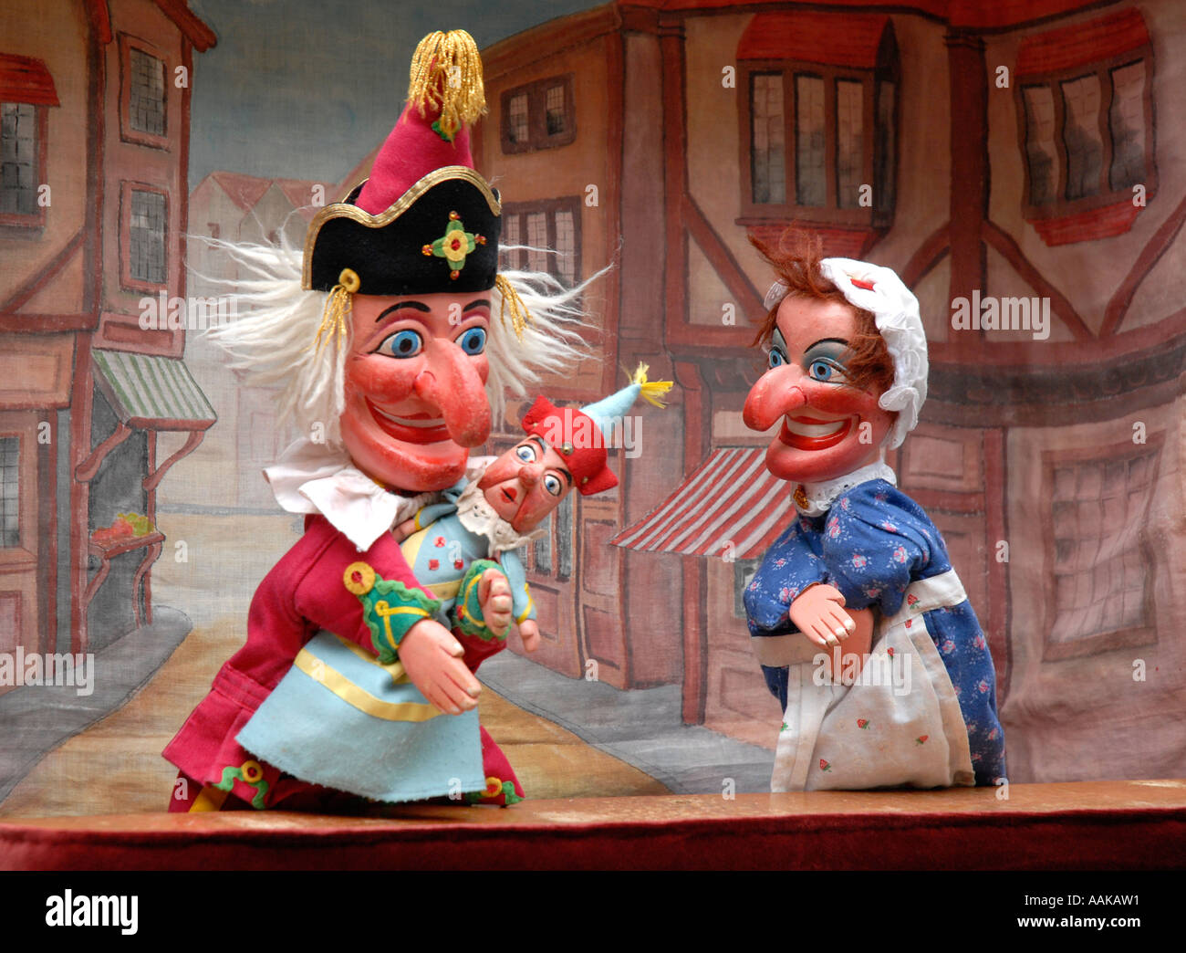 Мистер панч и джуди. Панч и джуди персонажи. Панч и джуди. Панч и джуди. Панч и джуди куклы.