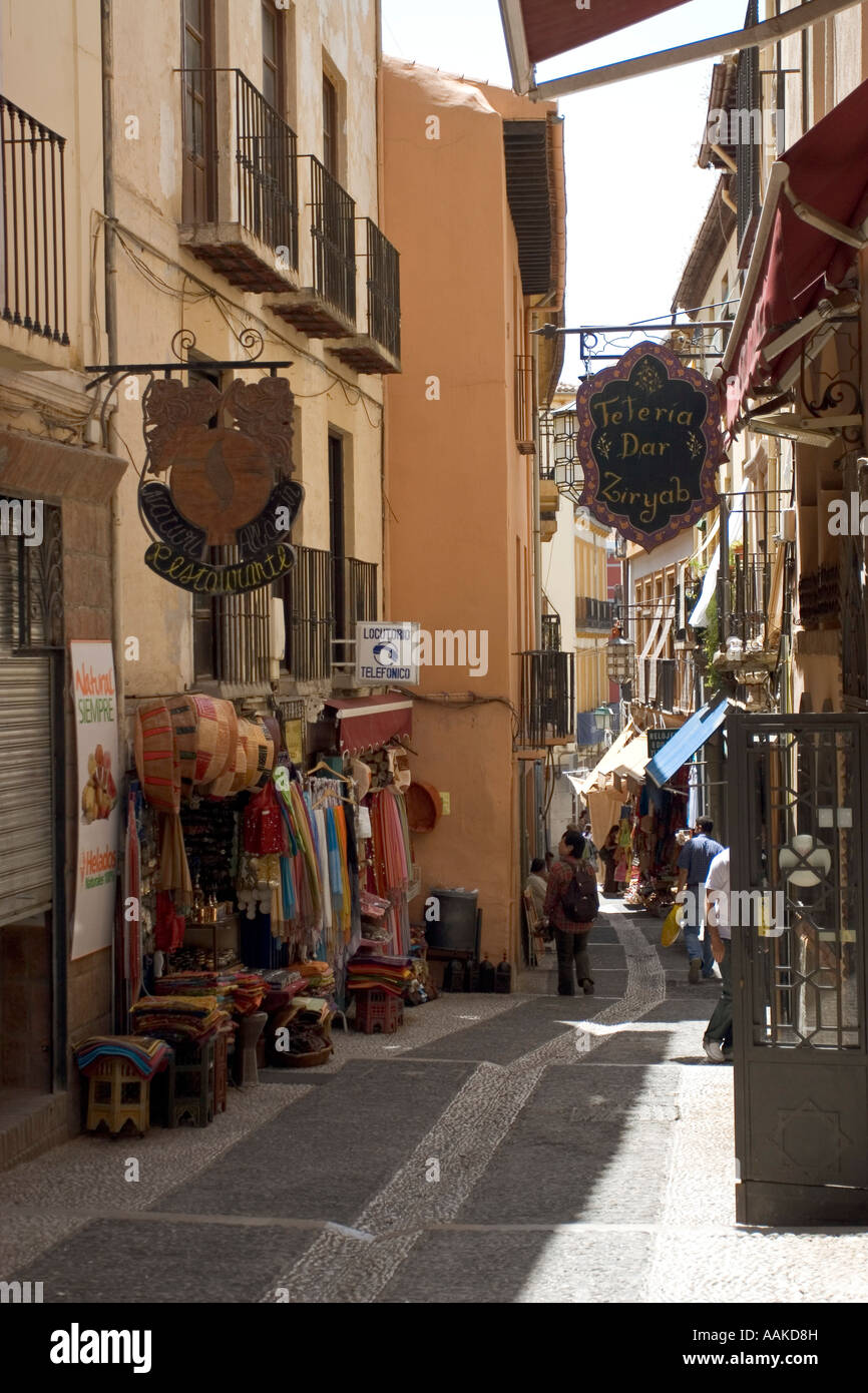 Granada spain shops shopping hires stock photography and images Alamy