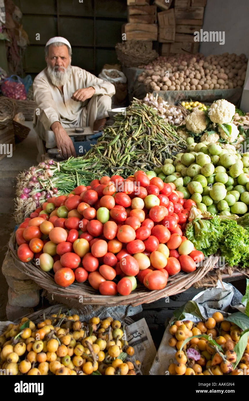 Vegetable market stall in Hassan Abdal, Punjab, Pakistan Stock Photo