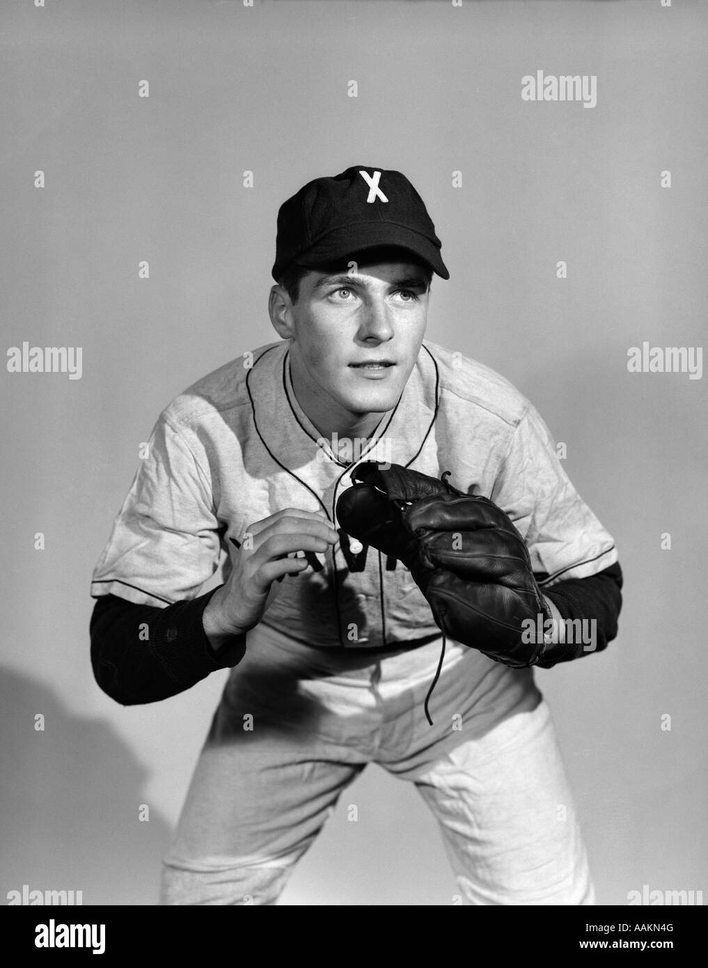 Baseball players 1950s hi-res stock photography and images - Alamy
