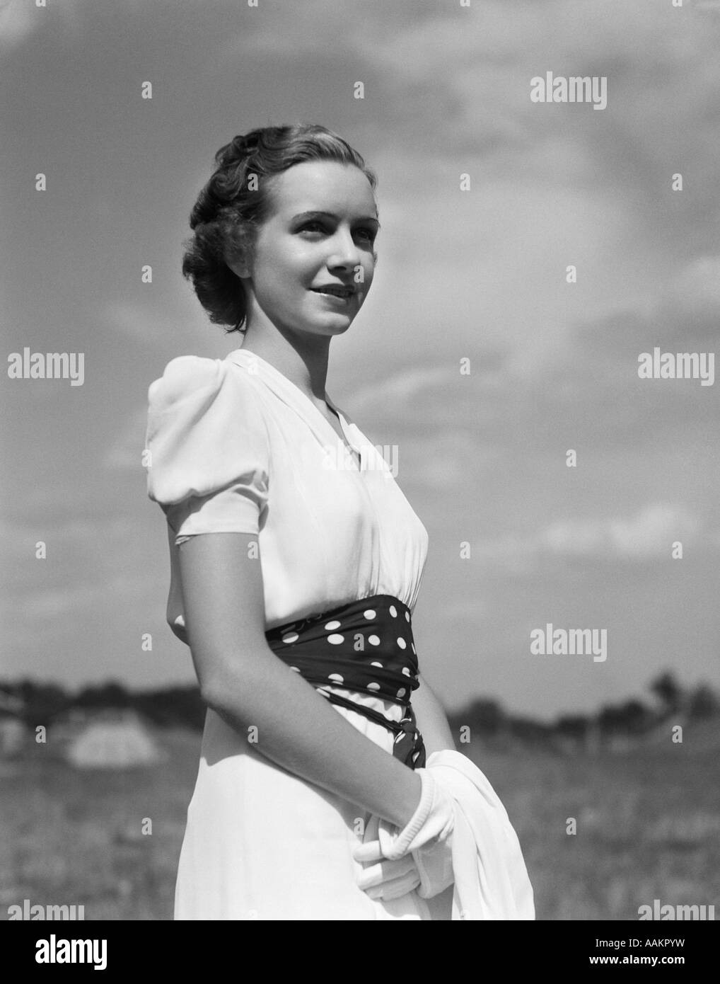 1930s woman fashion hi-res stock photography and images - Alamy