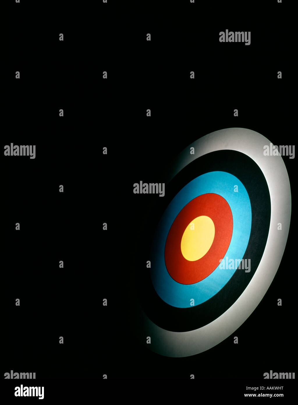 TARGET ARCHERY BULLS EYE DARTBOARD Stock Photo Alamy