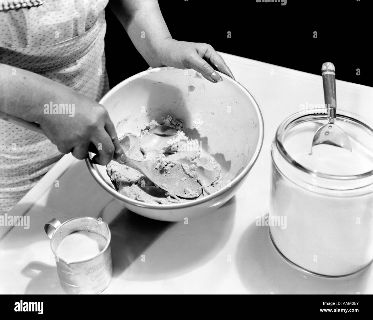 1930s MIXING BOWL BAKING BAKER Stock Photo Alamy