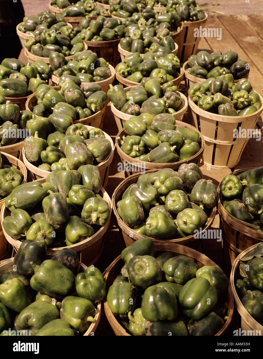 Bushel baskets hires stock photography and images Alamy