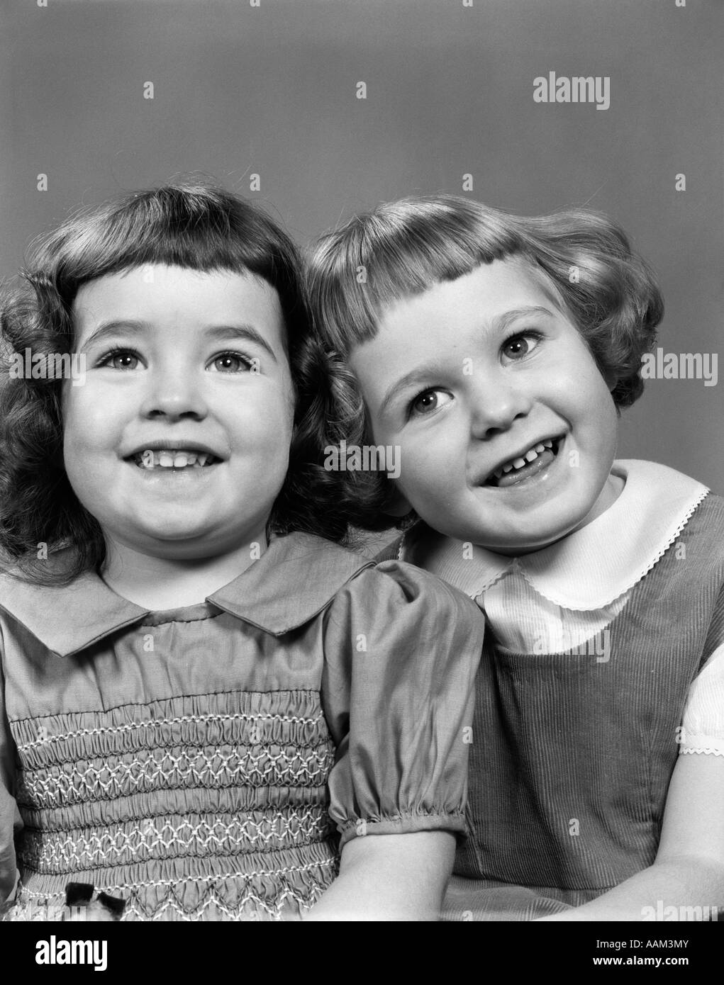1950s 2 GIRLS WITH BANGS & PETER PAN COLLARS DRESS & CORDUROY JUMPER ...