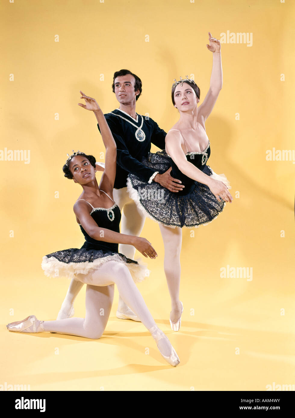 1970s BALLET DANCERS CAUCASIAN MAN WOMAN AFRICAN AMERICAN SECOND WOMAN