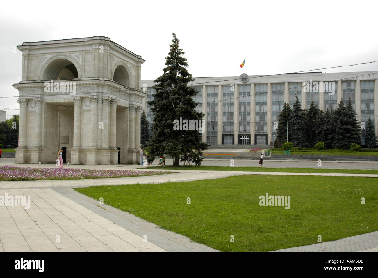 Chisinau, Piata Marii Adunari Nationale, triumph arch Stock Photo