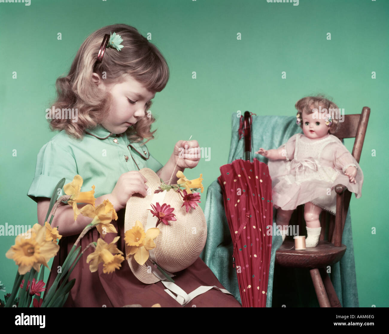 1950s girl with toy doll hi-res stock photography and images - Alamy