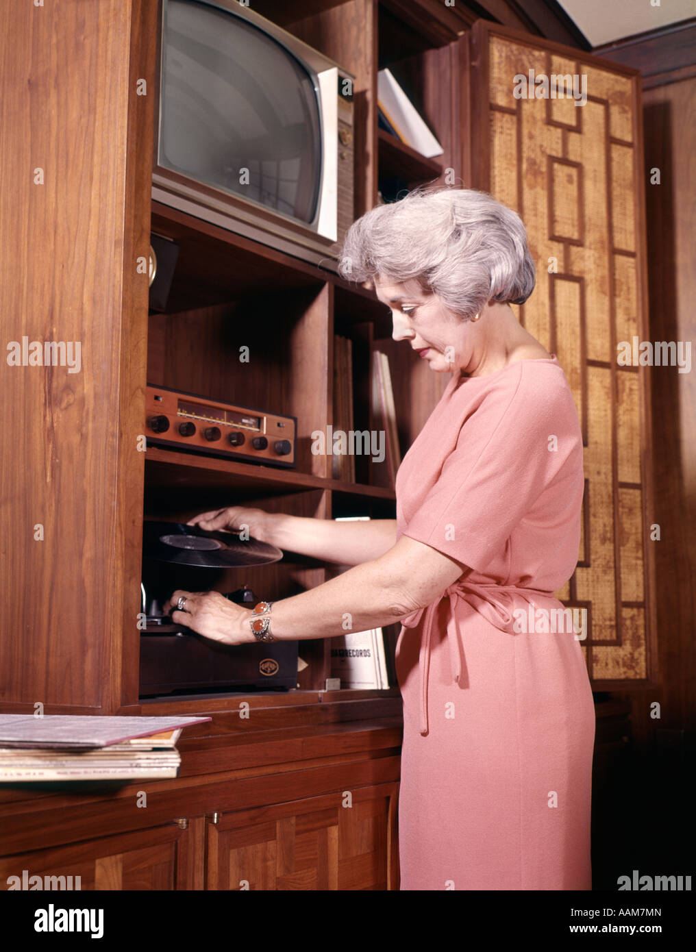 Record player 1970s hires stock photography and images Alamy