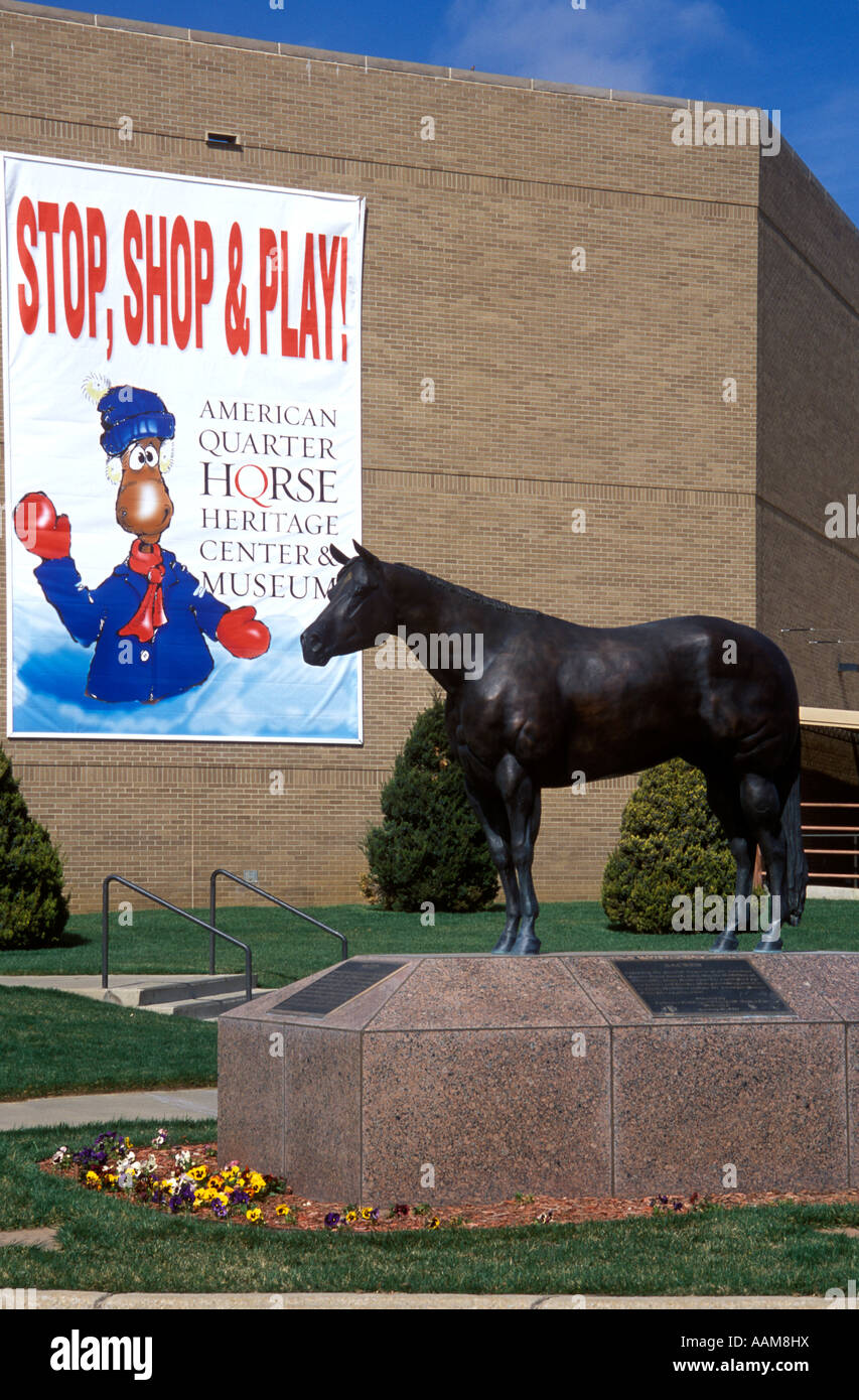 AMARILLO TEXAS AMERICAN QUARTER HORSE HERITAGE CENTER AND MUSEUM STATUE