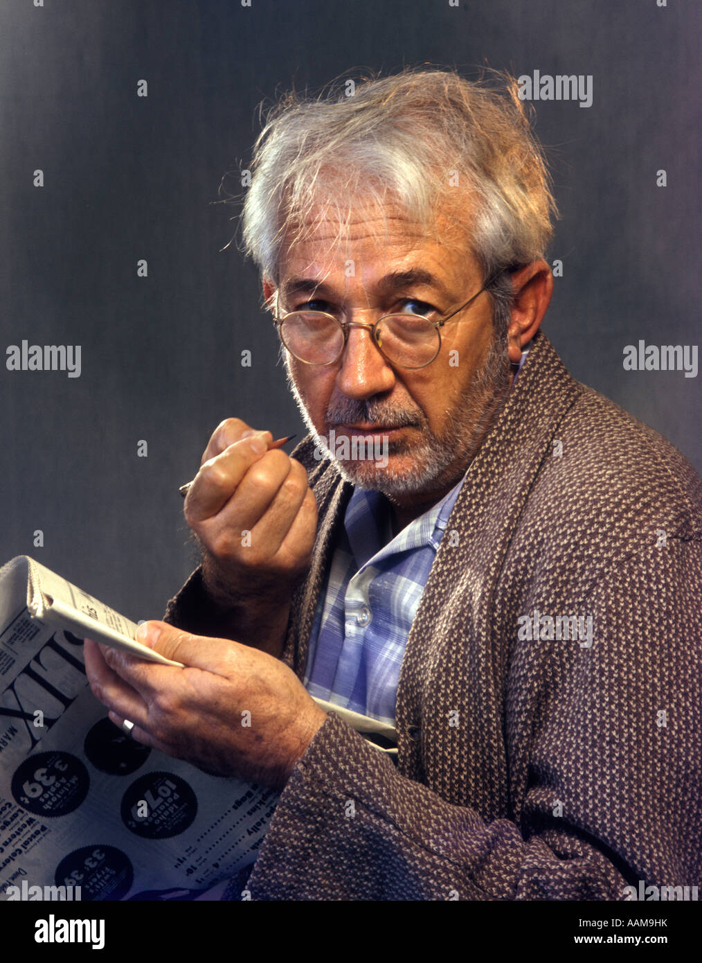 Portrait elderly man glasses in hi-res stock photography and images - Alamy