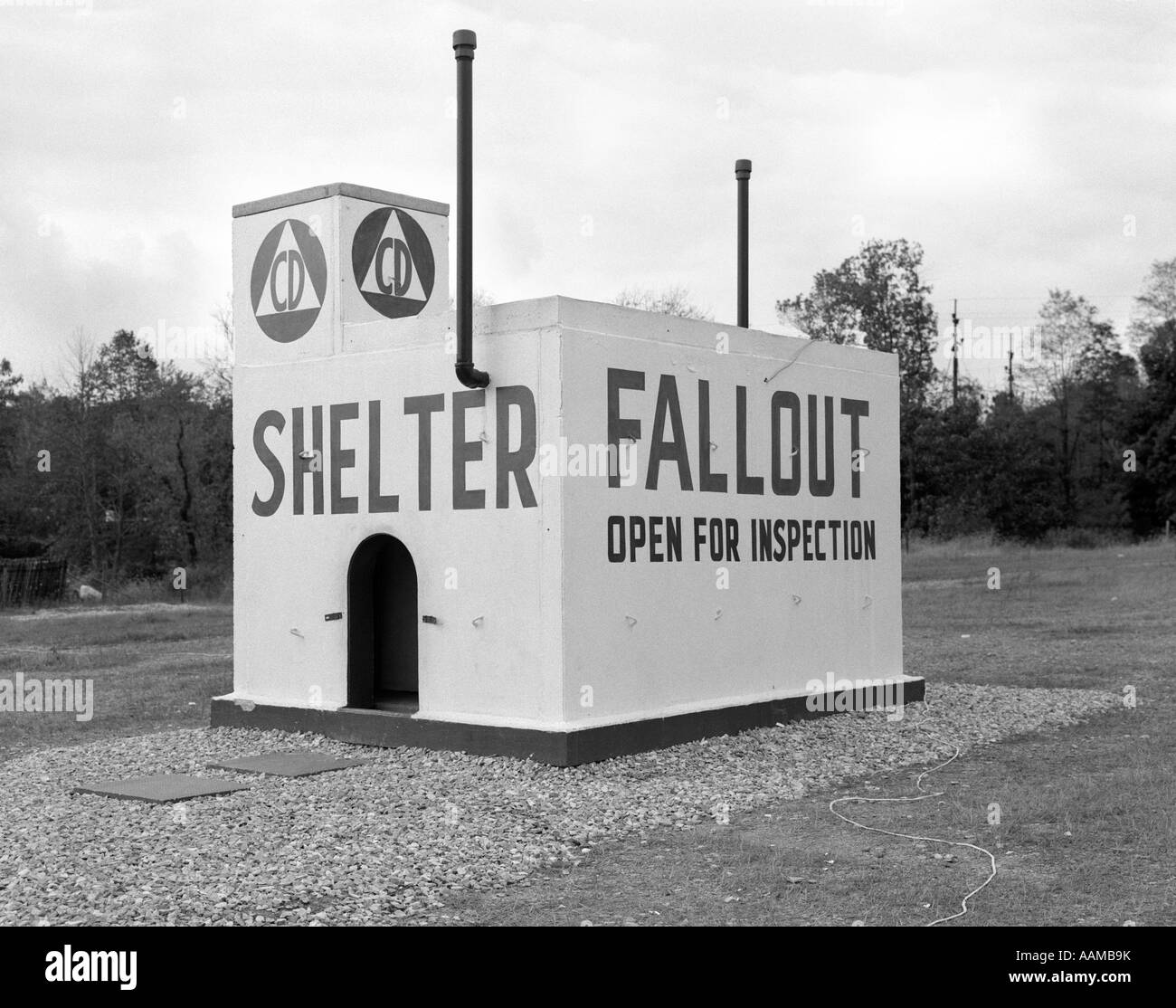 1950s CIVIL DEFENSE FALLOUT SHELTER Stock Photo