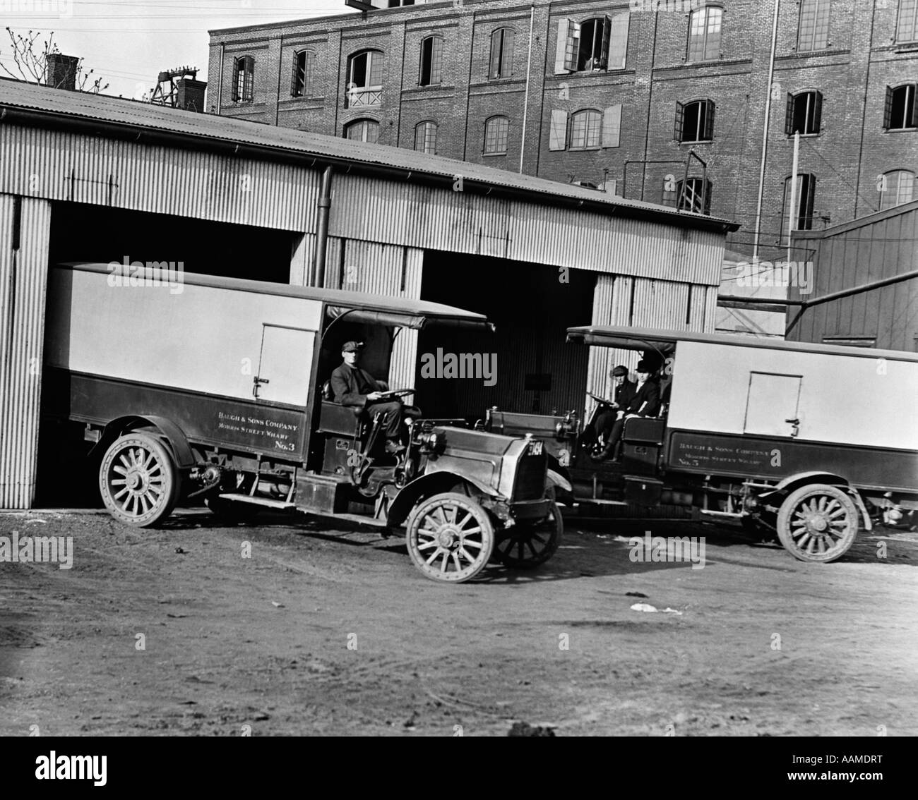 Vintage truck 1920s hi-res stock photography and images - Alamy