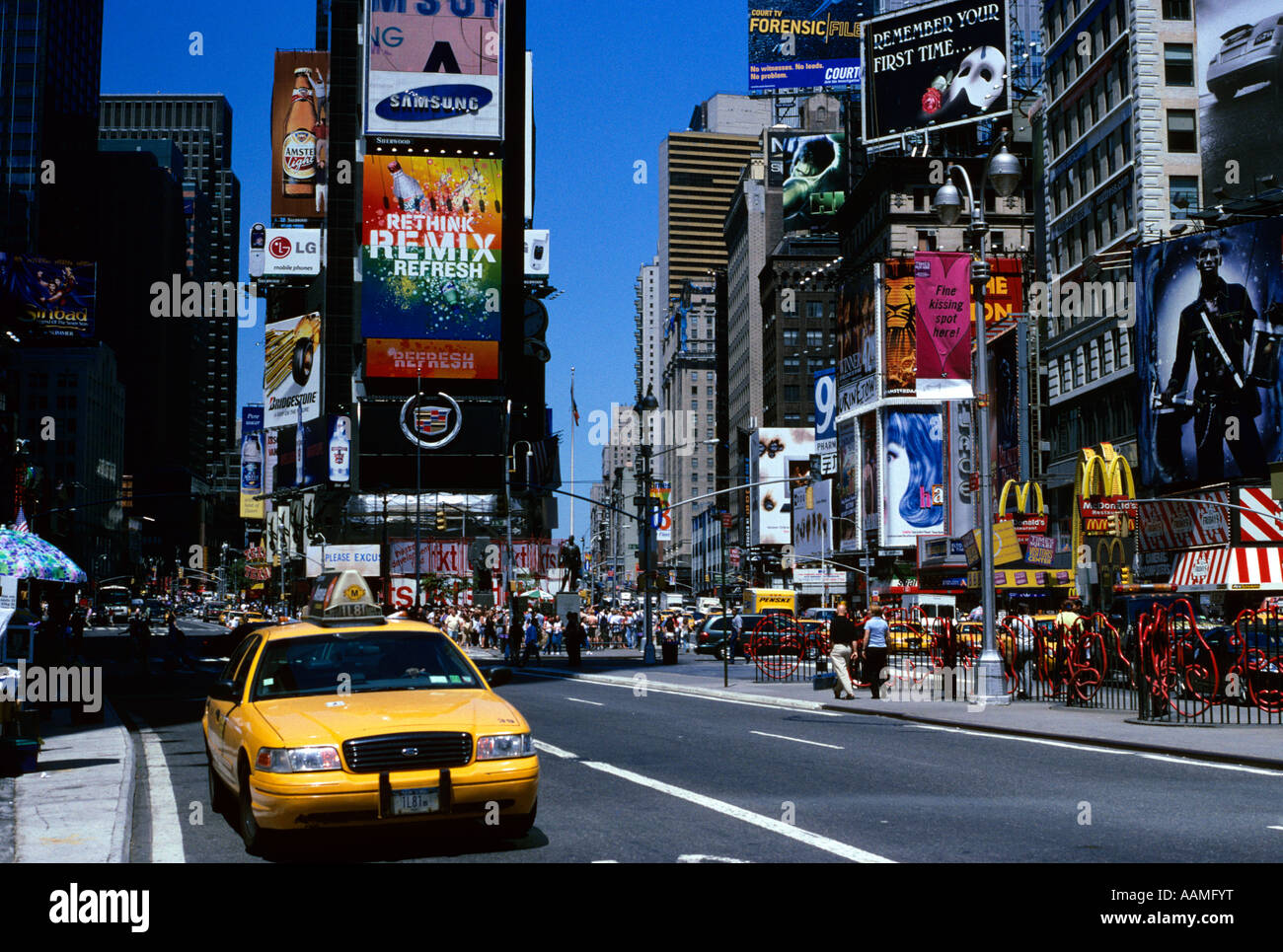 NEW YORK NEW YORK BILLBOARDS IN TIMES SQUARE Stock Photo - Alamy